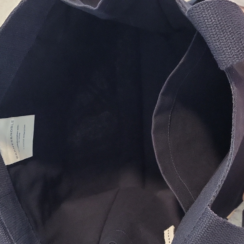 barnes and noble Bag With Autographed Autobiography Of Marsha Mason And More - Picture 5 of 8